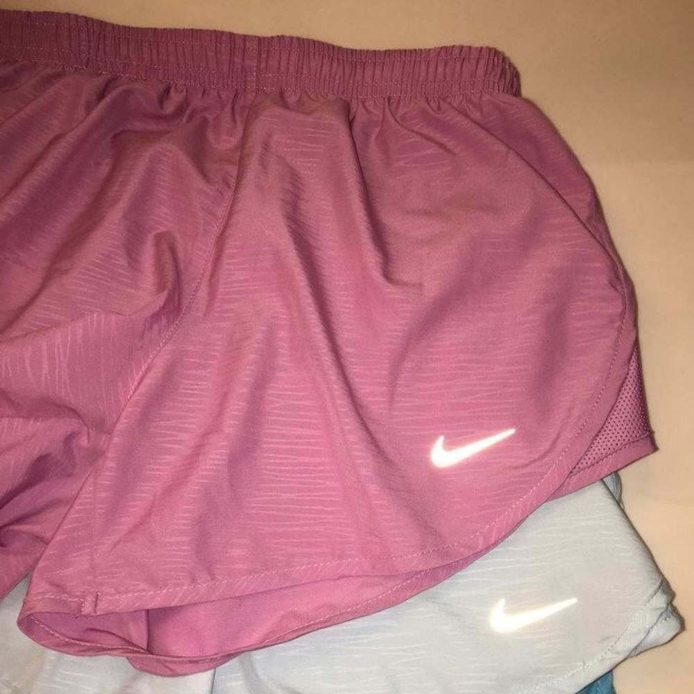 2 pair of nike shorts